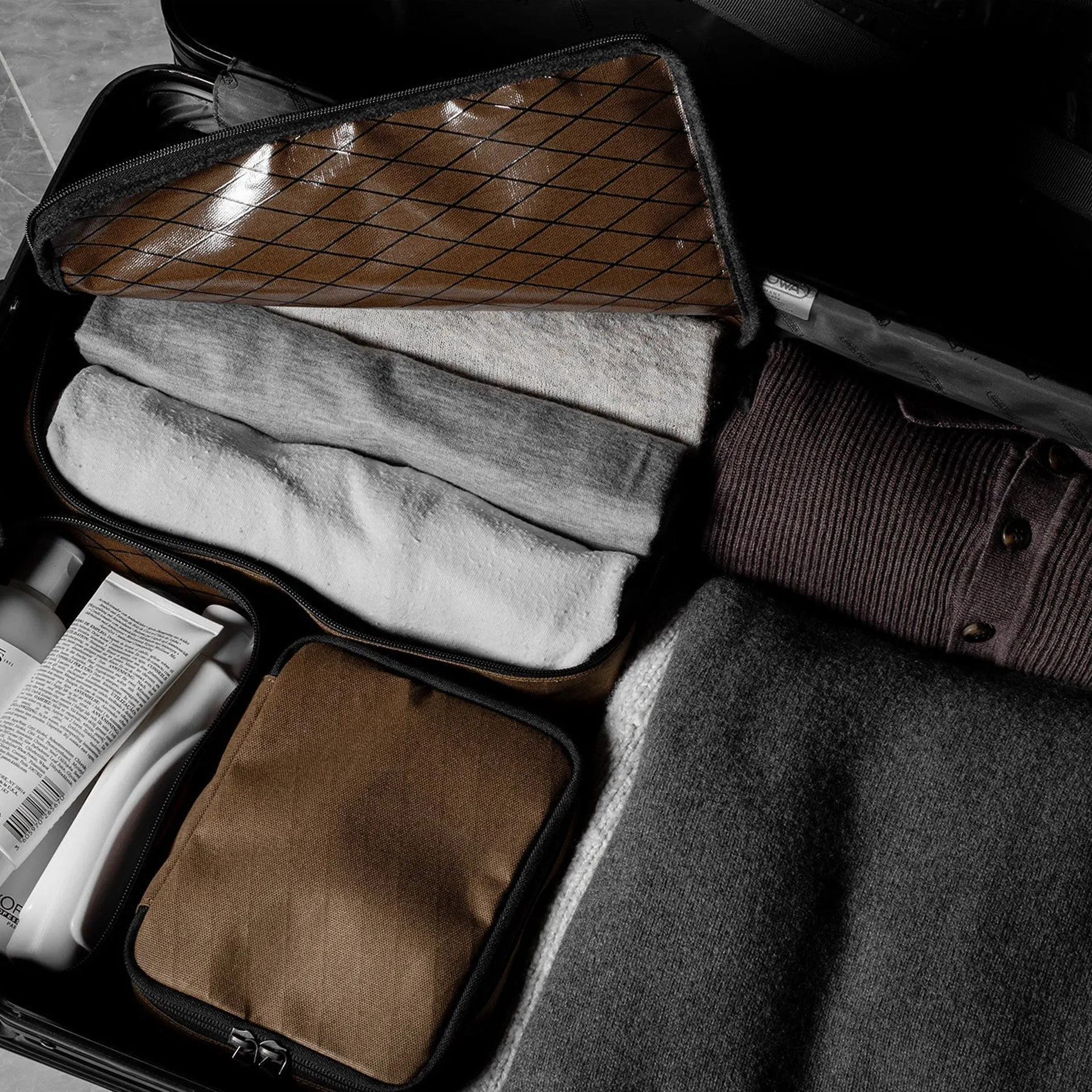 Hardgraft Fly Travel Kit