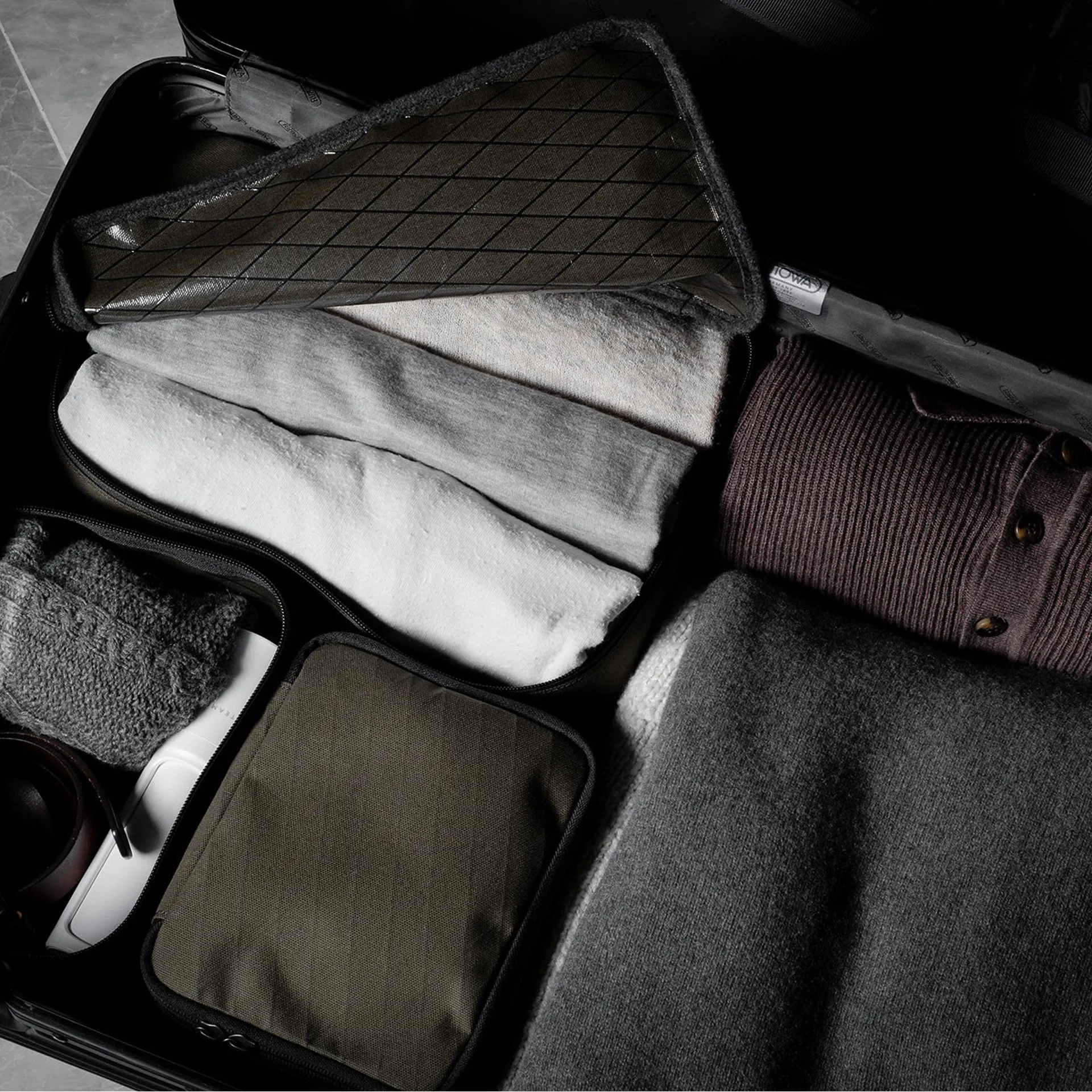 Hardgraft Fly Travel Kit