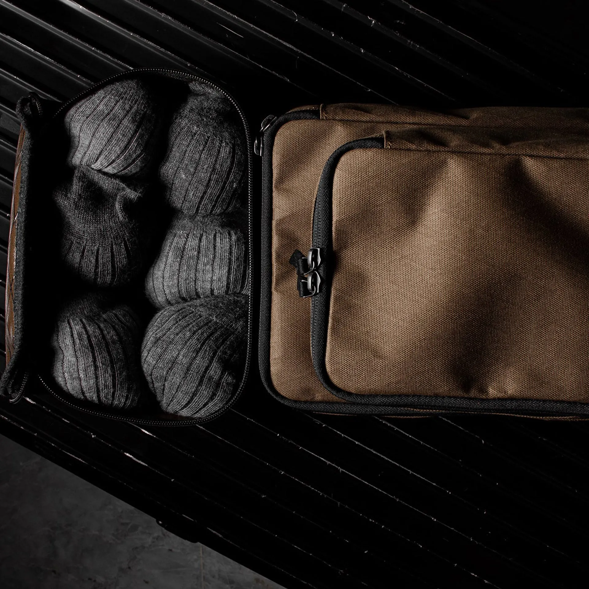 Hardgraft Fly Travel Kit