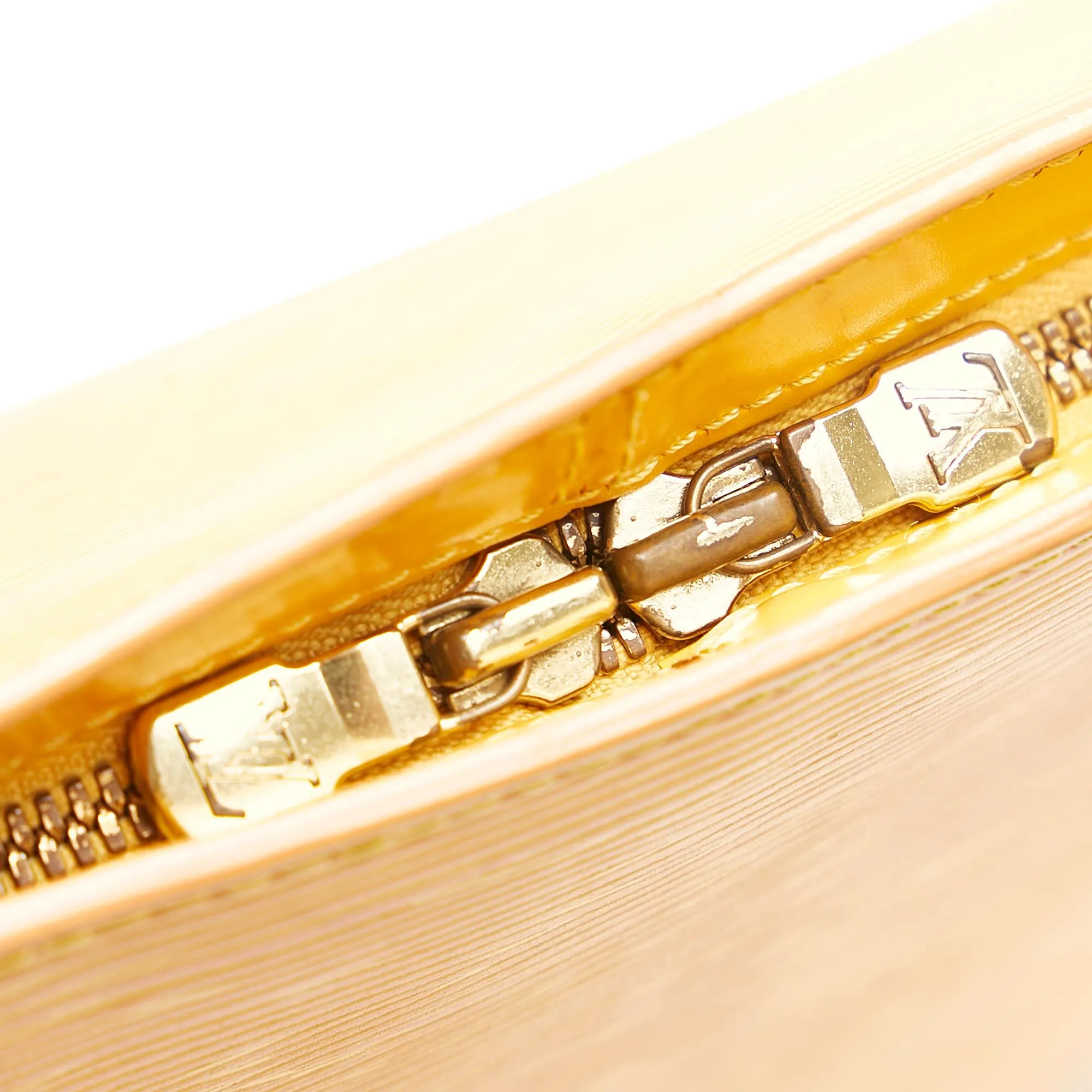 Louis Vuitton Epi Lussac (SHG-35394)