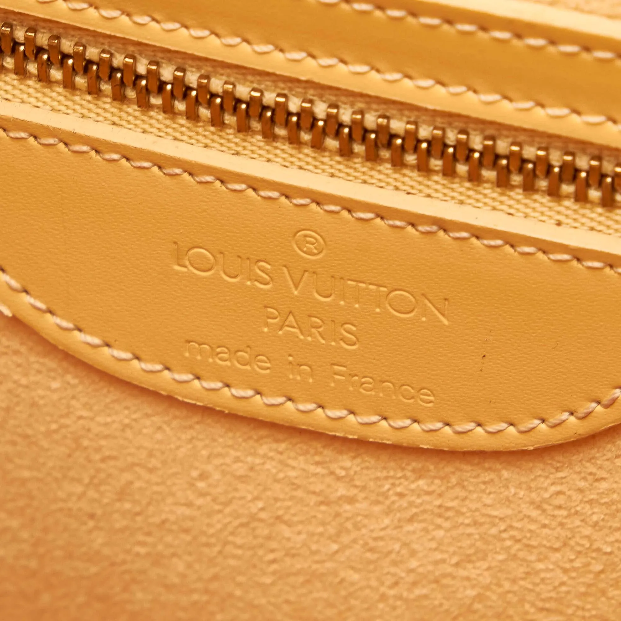 Louis Vuitton Epi Sac Verseau (SHG-29043)