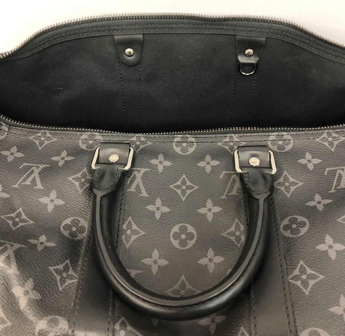 Louis Vuitton Keepall Bandouliére 45 Monogram Eclipse Canvas