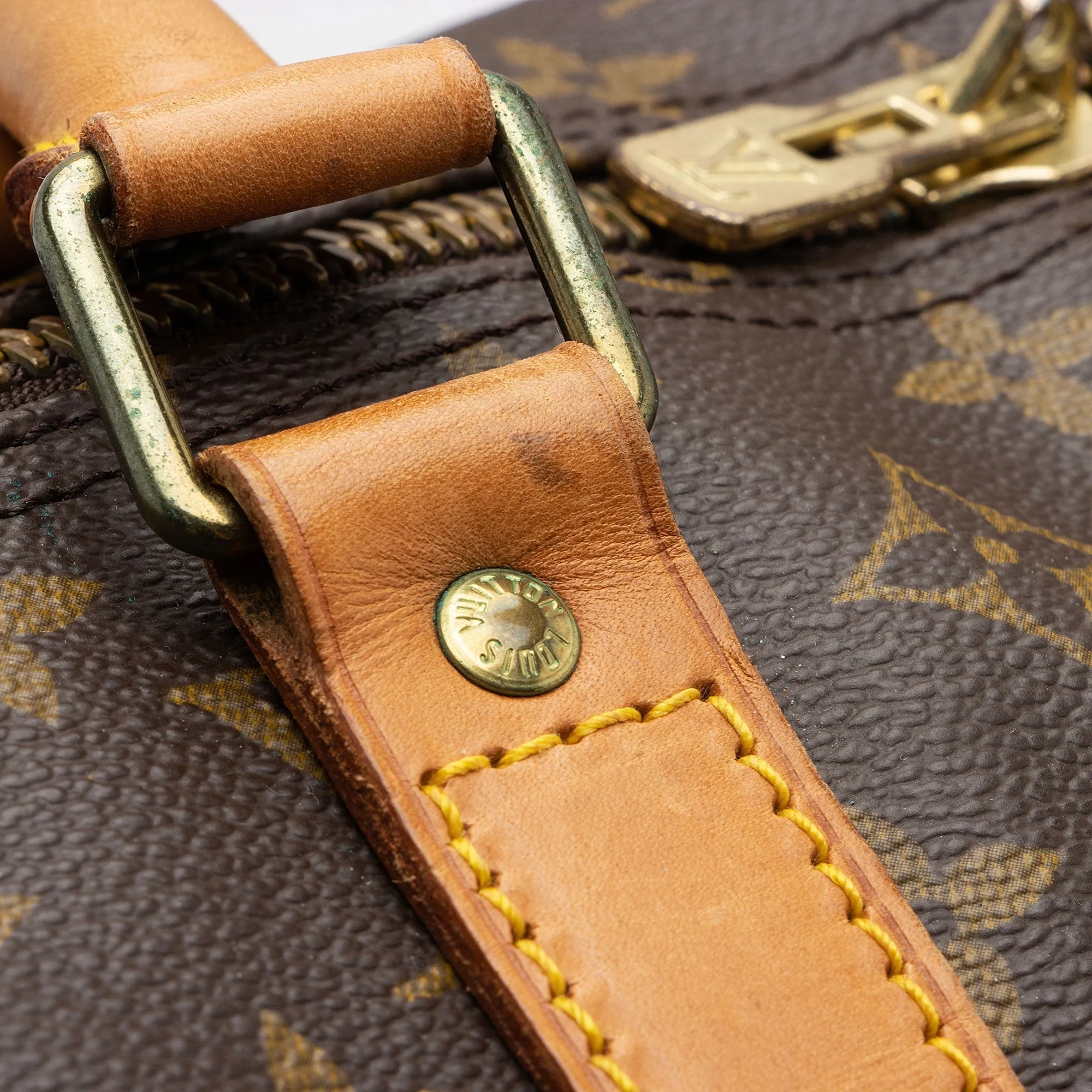 Louis Vuitton Vintage Monogram Canvas Keepall Bandouliere 60 Duffle Bag (SHF-sySr8G)