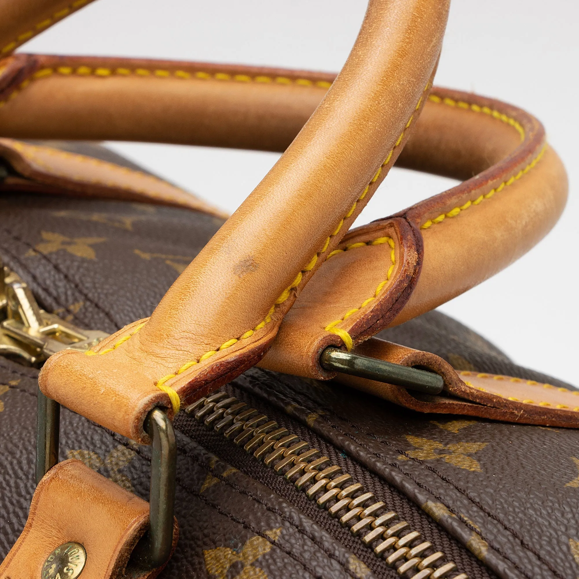 Louis Vuitton Vintage Monogram Canvas Keepall Bandouliere 60 Duffle Bag (SHF-sySr8G)