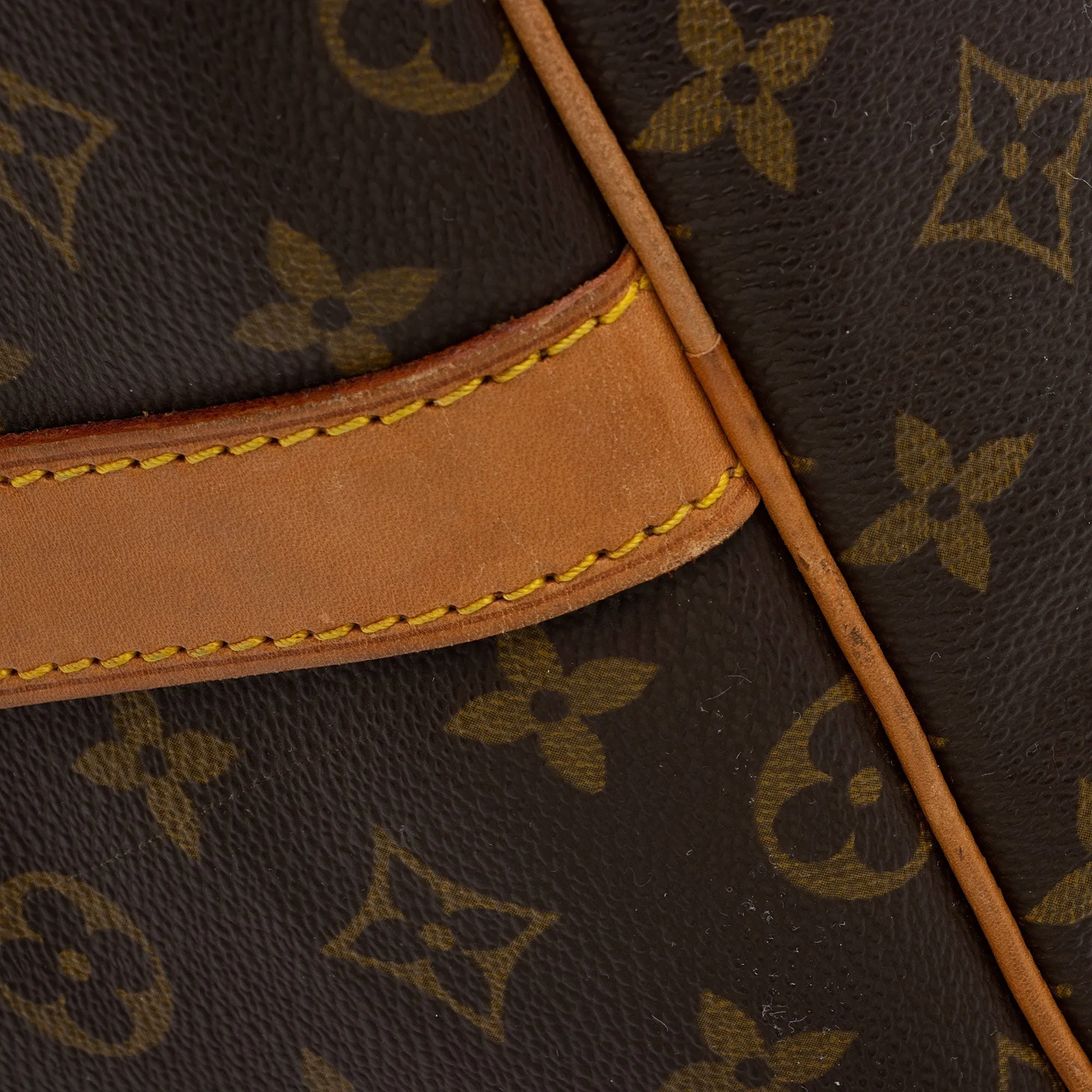 Louis Vuitton Vintage Monogram Canvas Keepall Bandouliere 60 Duffle Bag (SHF-sySr8G)