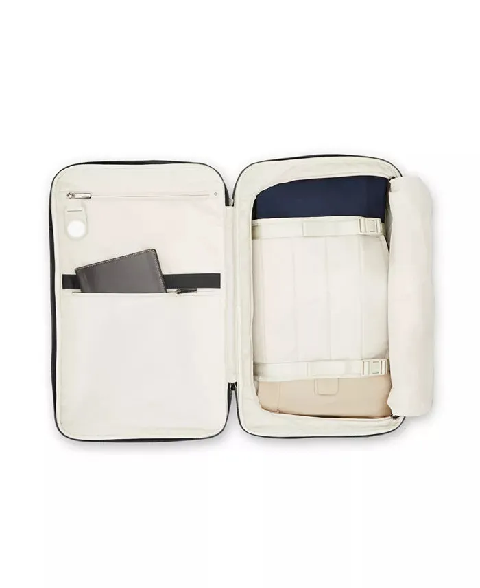 Silhouette 18 Travel Backpack - Black