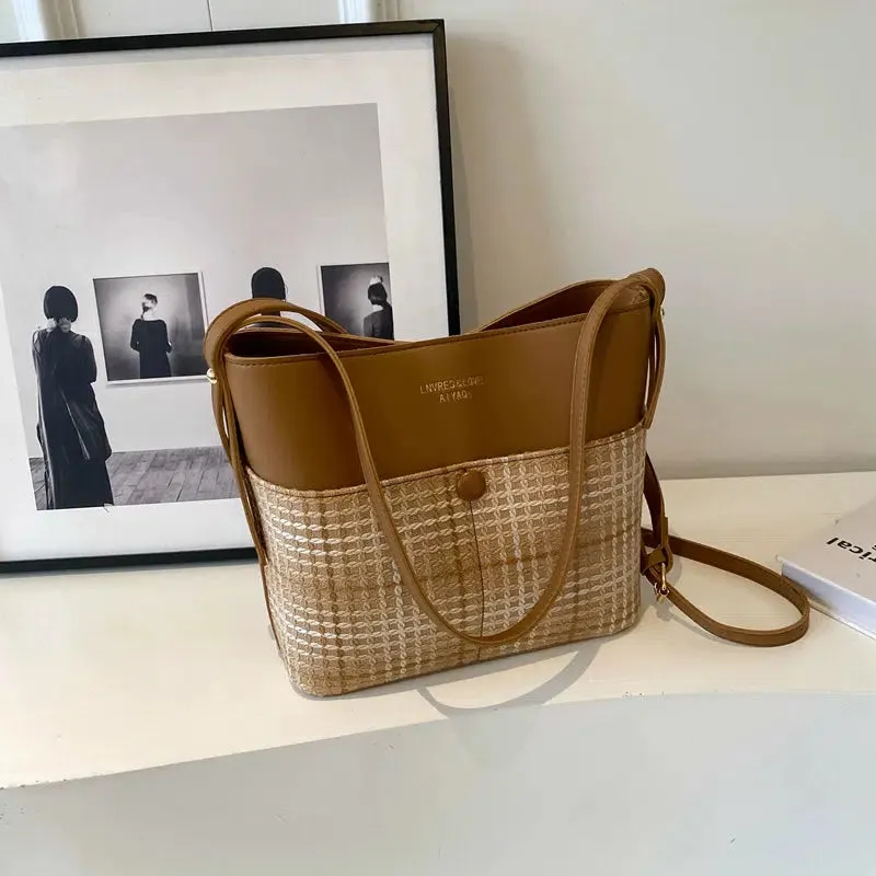 Stylish Houndstooth Bucket Bag