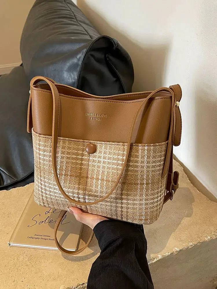 Stylish Houndstooth Bucket Bag